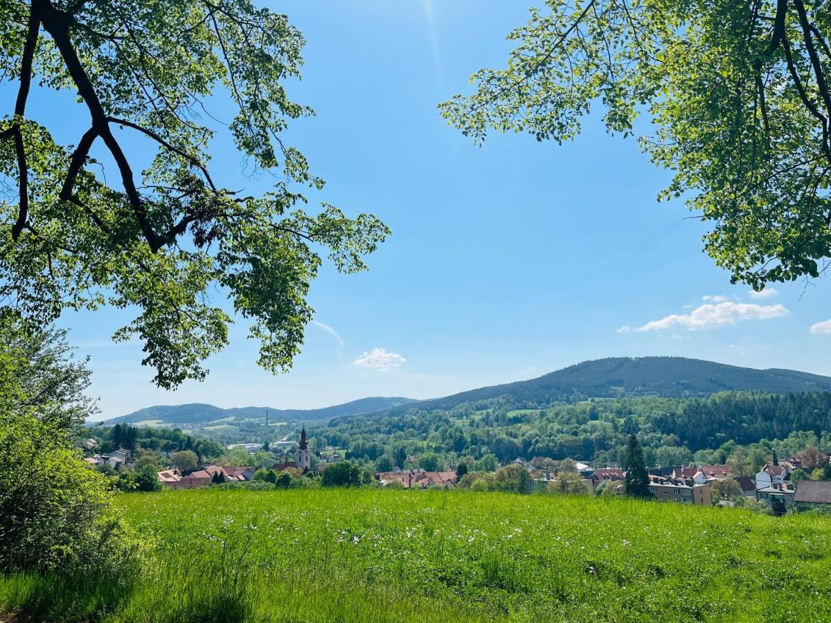 Apartmán U Slunečnice Husinetz Exterior foto